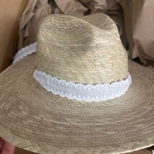 Sara Bray Zinnia Tan Straw Hat with White Lace Band - medium/large